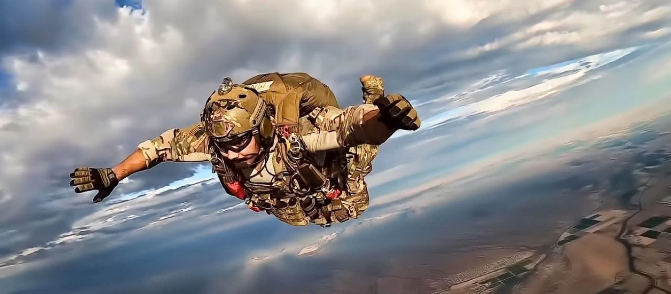 Έρευνα Διάσωση Μάχης: Εντυπωσιακά άλματα προσωπικού της αμερικανικής Αεροπορίας